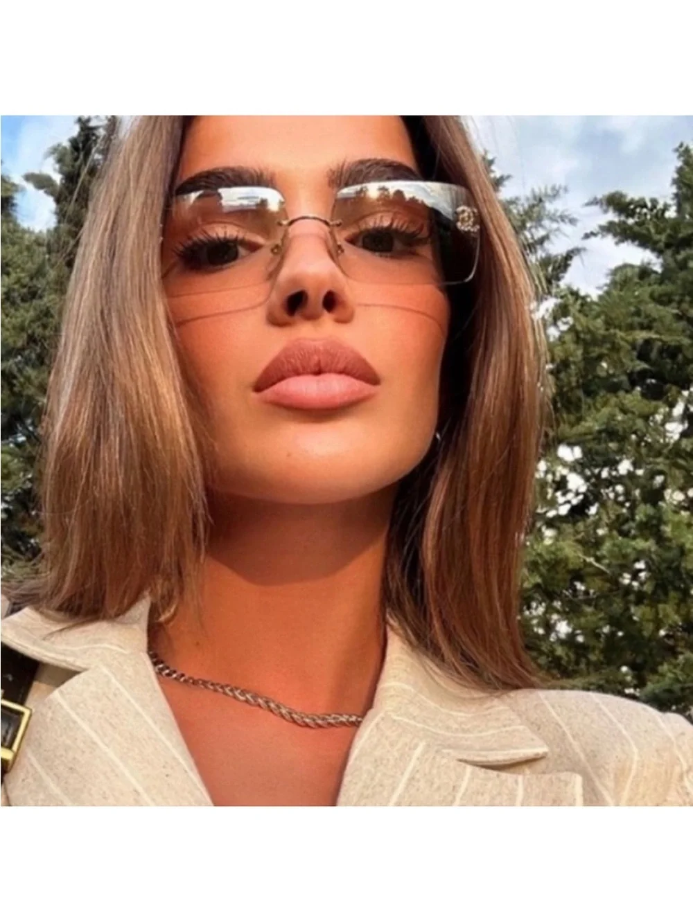 Like New 💫CHANEL Gold Gradient Rimless Logo Sunglasses